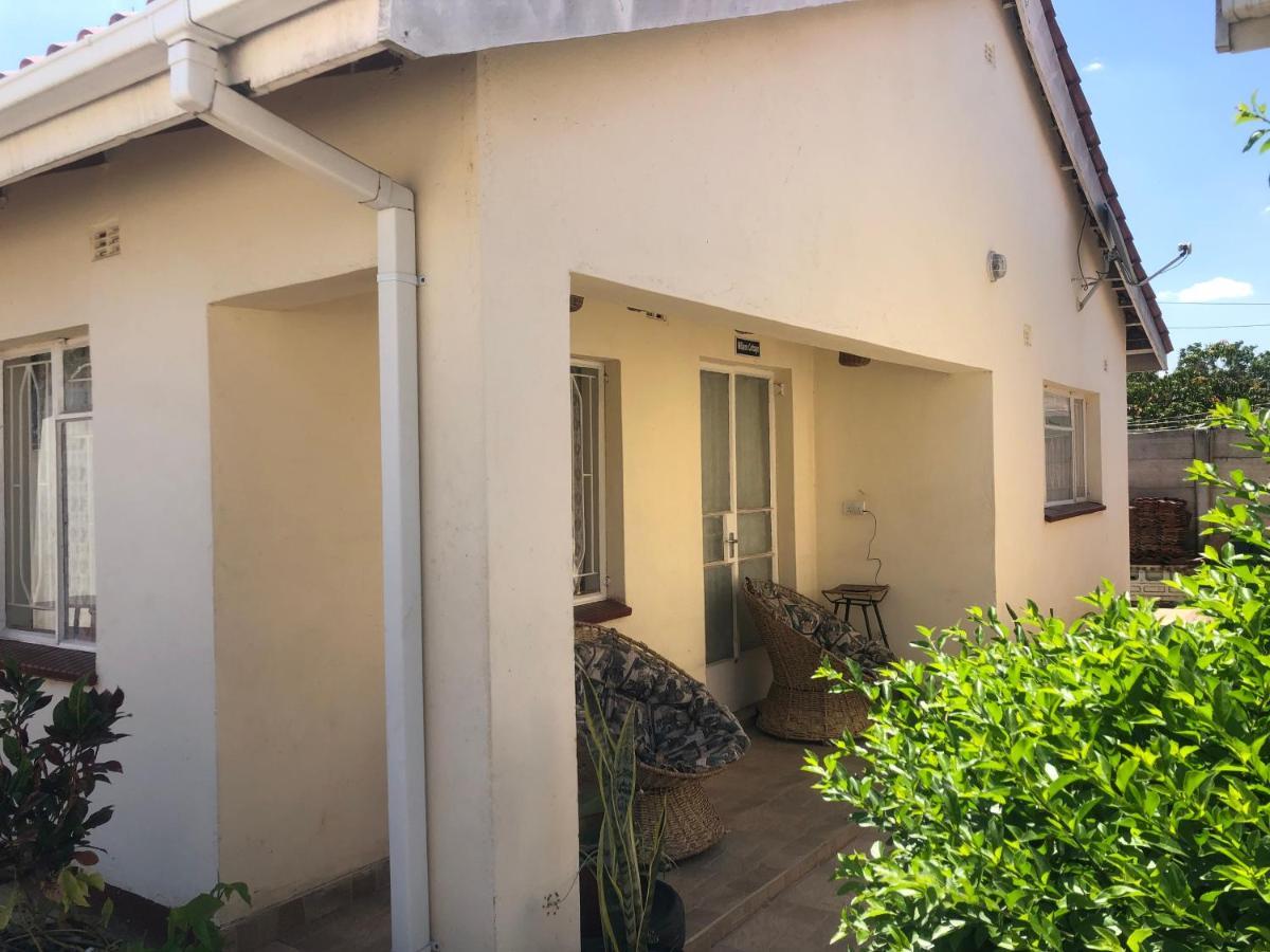 Kwampofu Guest House Harare Bagian luar foto