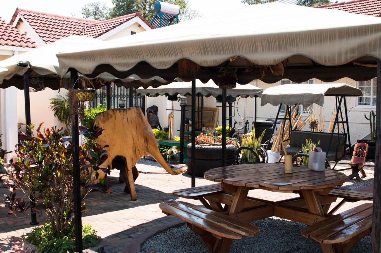 Kwampofu Guest House Harare Bagian luar foto