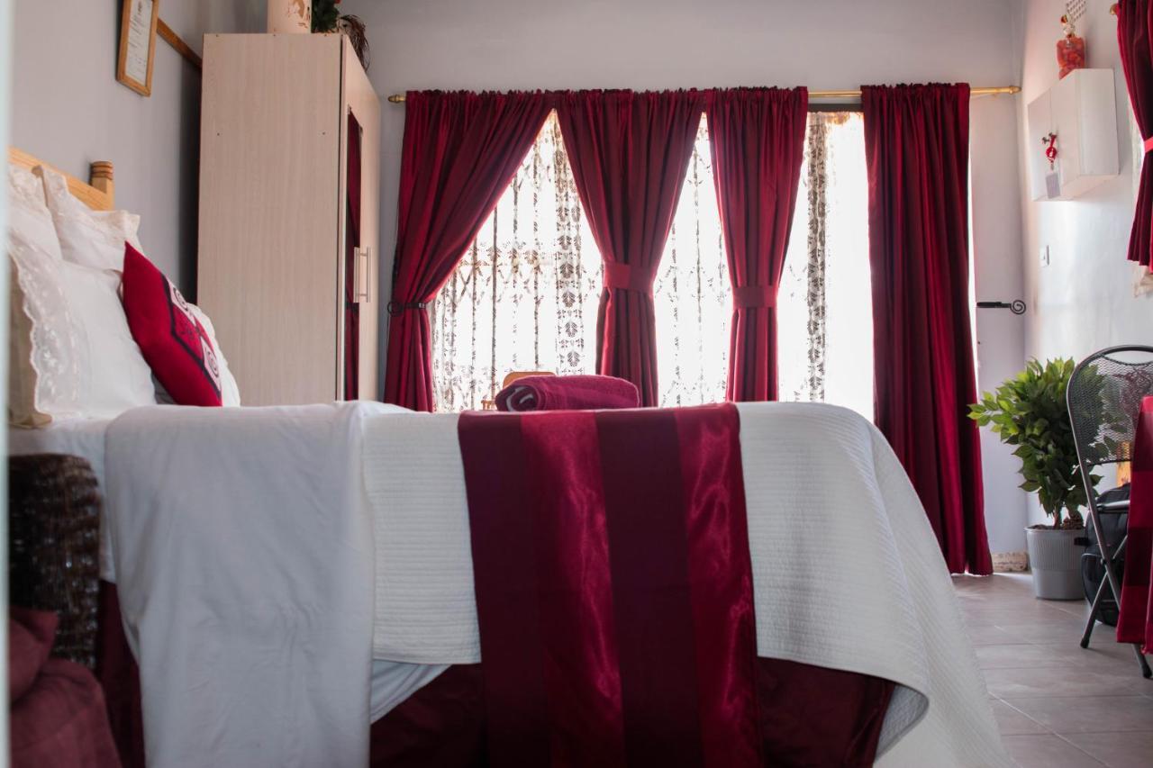 Kwampofu Guest House Harare Bagian luar foto